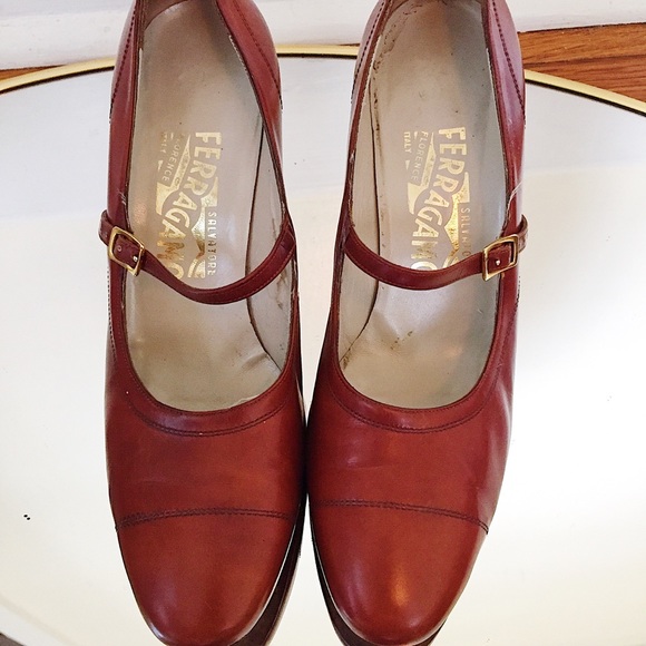 Salvatore Ferragamo Shoes - VINTAGE 60s RARE MARY JANE FERRAGAMOS SIZE 7b